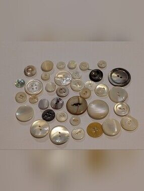 Antique Shell Button Lot - Mother Of Pearl, Abalone, Shell, Carved Neat!